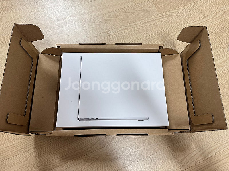 (새상품)맥북에어13/M4/16GB/256GB--0