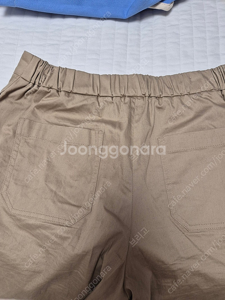 아떼바네사브루노 22년 바지 38 네이비 베이지--3