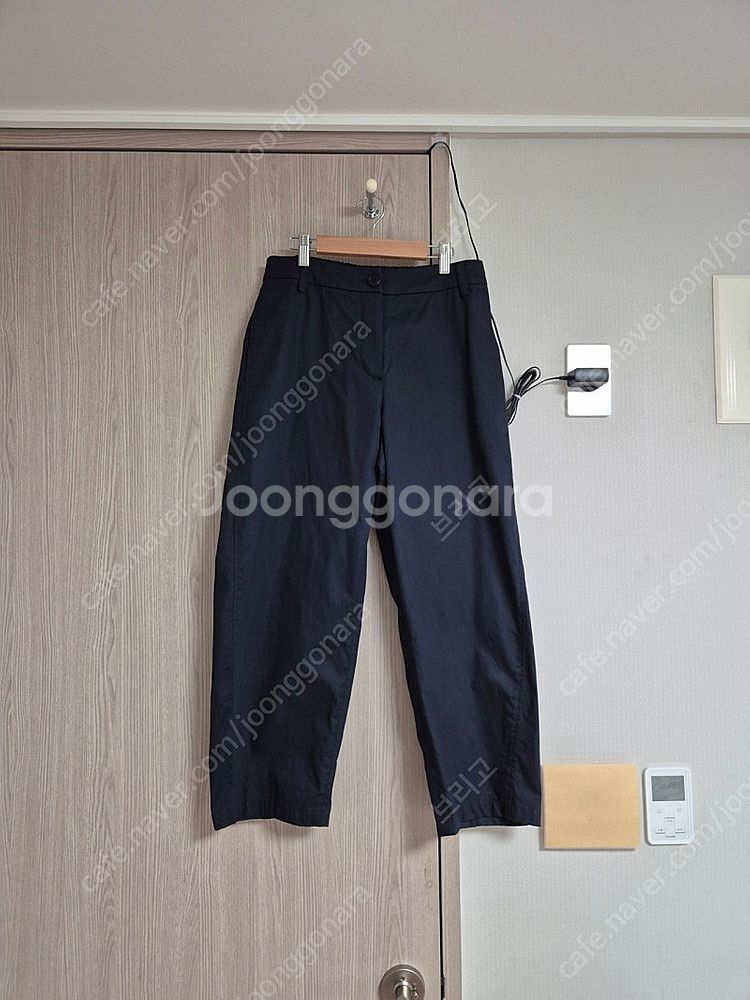 아떼바네사브루노 22년 바지 38 네이비 베이지--8