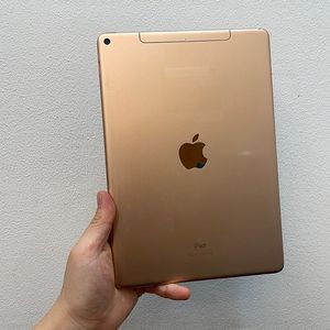 아이패드에어3세대 셀룰러 골드 64GB 가성비좋은 중고18만팝니다.