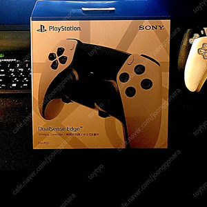 Sony PlayStation 듀얼센스 엣지 무선 컨트롤러 새상품입니다.