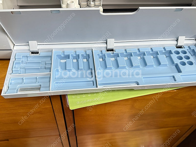 Cricut maker 3 + 매트 25장, 추가 블레...--2