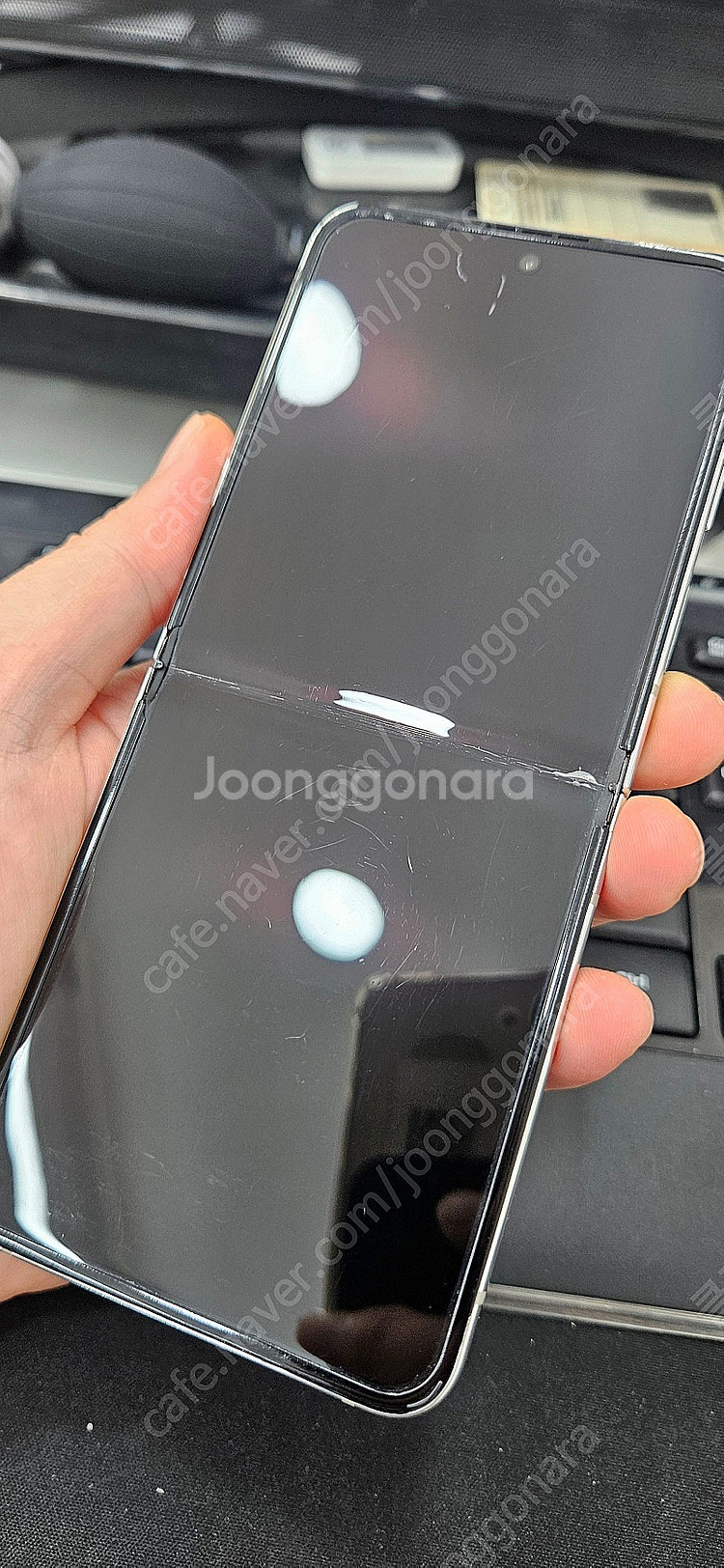 갤럭시Z플립5 F731 256G 화이트 19만 인천 부...--2