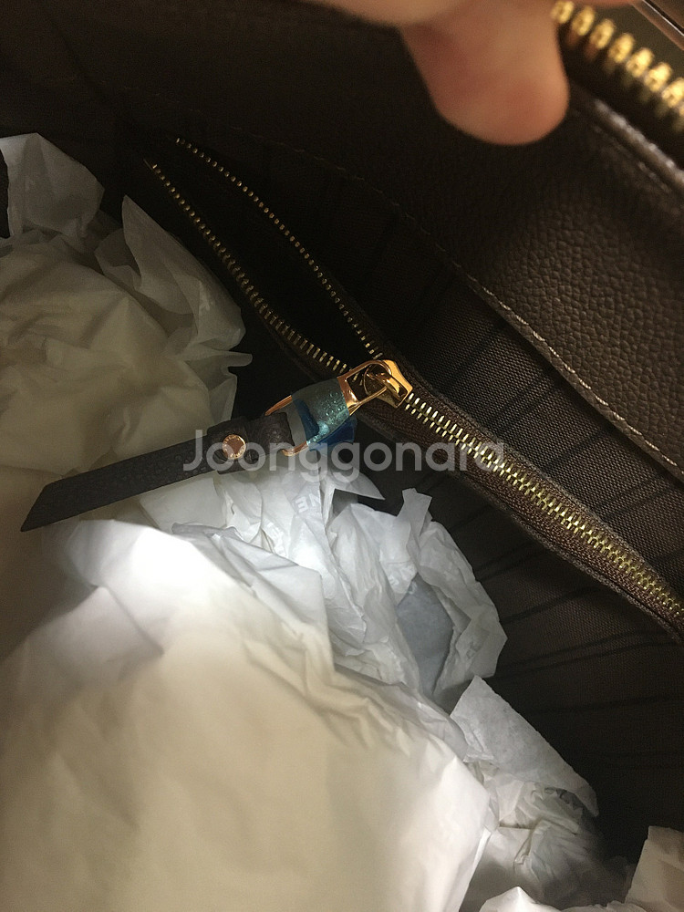 루이비통 앙프렝뜨 오데시우스 M40590 여성 가방 팝...--6