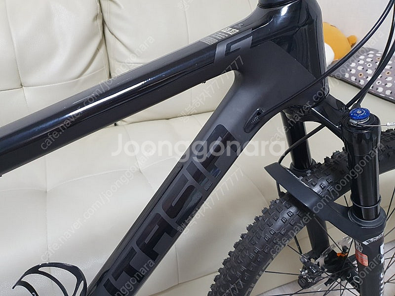 엘파마 판타시아G 풀XT 카본MTB 팝니다--7