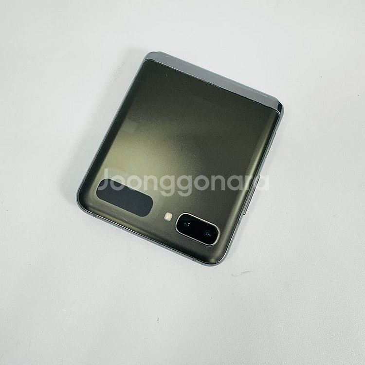 외관깔끔 갤럭시 Z플립5G 블랙색상 256G 7.5만원...--2