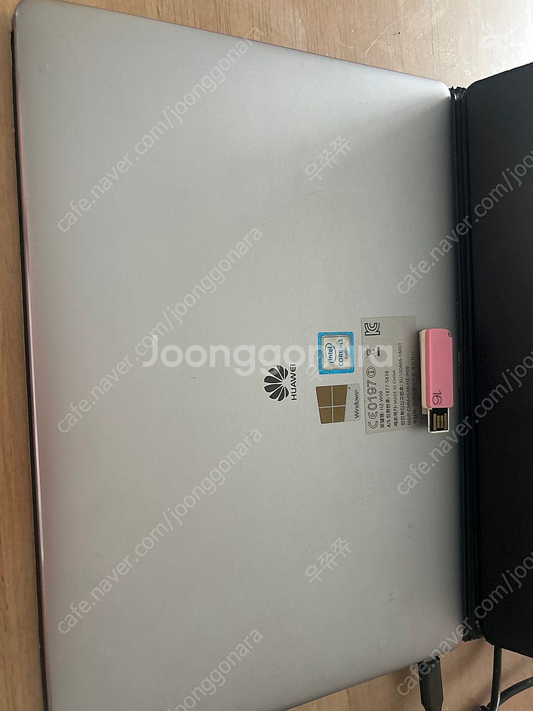 화웨이 메이트북 m3 팝니다--2