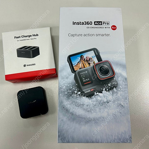 # 인스타360 에이스 프로 [기본박스셋 + 배터리 팩] 판매합니다!