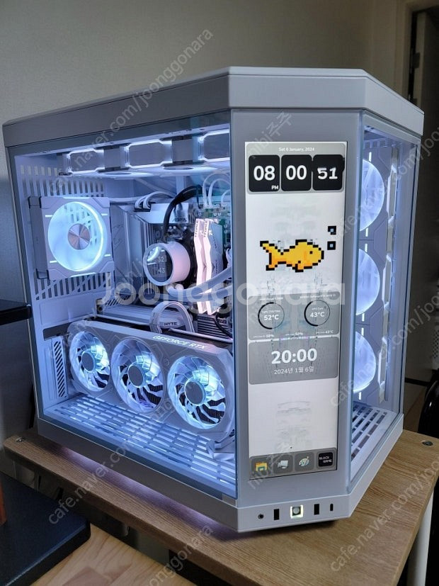 9800X3D 5080 Y70 어항본체 팝니다--0