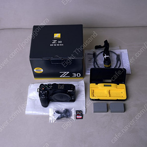 니콘 Z30, DX 12-28mm f/3.5-5.6 PZ VR 외 악세사리 풀세트로 930,000원에 판매합니다.