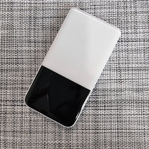 (특SSS급) 스타일폴더2 32G 화이트 25년 2월개통 정상해지공기계 효도폰 자녀폰 15만팝니다