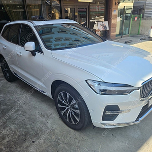 볼보 xc60 B5 25년 3천키로