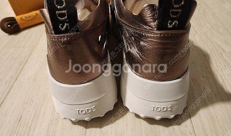 (정품)토즈 TOD`S 여성 스텐실컷 스니커즈 37 새...--5