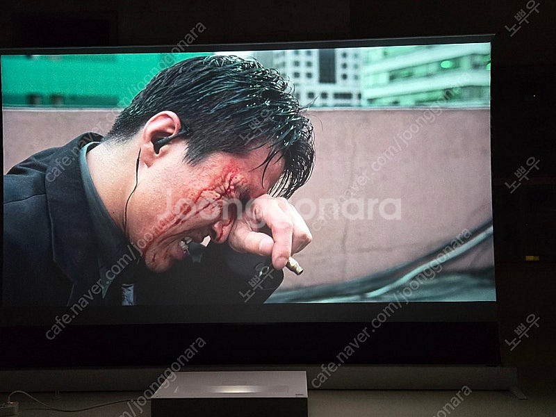 LG HU85LA +삼성 롤러블스크린 120인치 판매합...--1