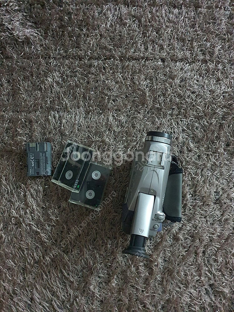 캐논 캠코더 zr40입니다 레트로 감성 물건에 관심 있으시거나 카메라 캠코더 수집가분께서 가져가시길 바랍니다.거래는...--3