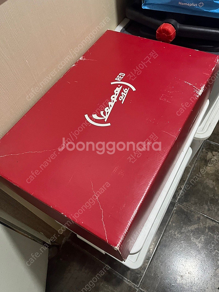 베스파 946 레드 한정판 19년식 상태A급 판매합니다--9