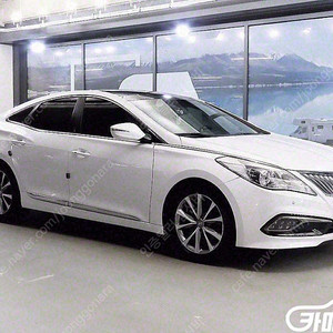 수원중고차 그랜저 HG HG240 MODERN 컬렉션 2017 년식 흰색 가성비 중고차