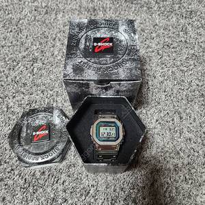 지샥 풀메탈 GMW-B5000PC-1DR 판매합니다(25년 6월 구입)