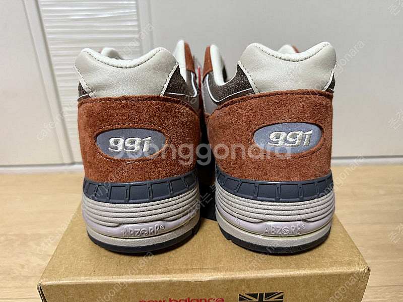뉴발란스 991 v1, v2 280~ 290 사이즈 새...--4