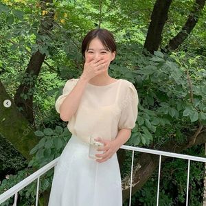 레이지코너 리본 퍼프 블라우스 (핑크,네이비)