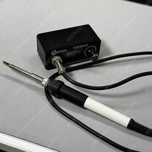 OLED 온도조절 납땜 인두기 QUICKO T12-942 팝니다.