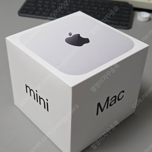 애플 맥미니 M4 기본형 박풀 팝니다.