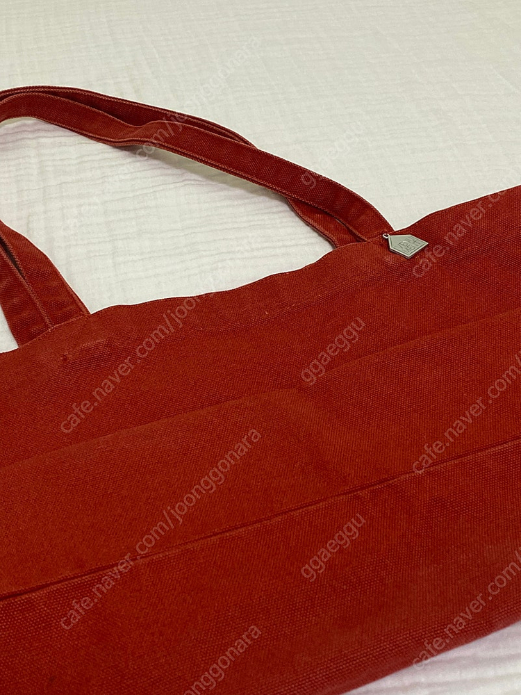 베뉴먼트 코티드 캔버스 쇼퍼백 칠리 이미지