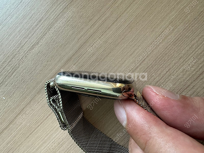 애플워치 6 44mm 스테인리스 골드 밀레니즈 루프 정...--5