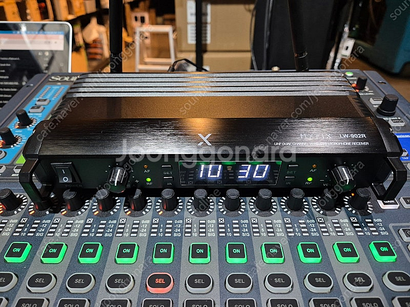 픽스 FIX LW-902R 2채널 무선마이크 판매합니다--1