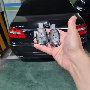 벤츠 E300 (2012년식) 수동키 올키 분실 상황에서도 현장 제작 완료!