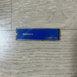 ADATA M.2 SSD 리젠드 700 -512기가 택포 4만에 팝니다
