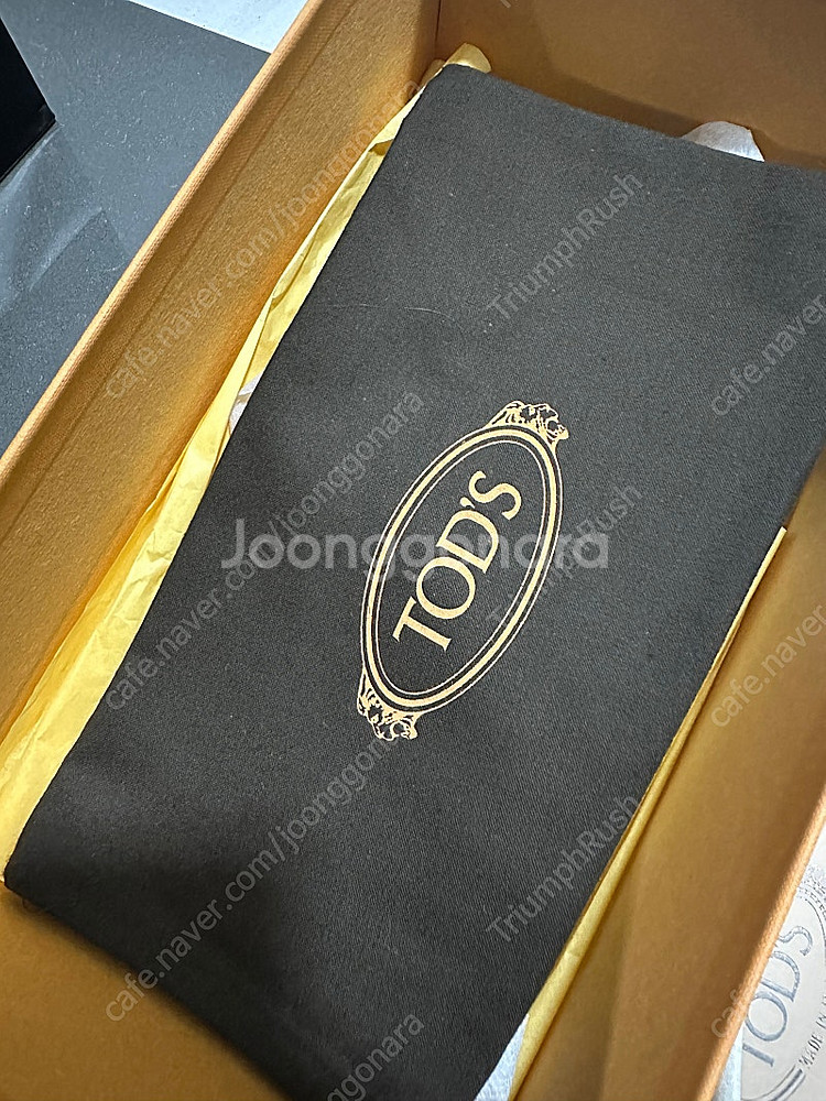 토즈 고미노 드라이빙 슈즈 팝니다.--6