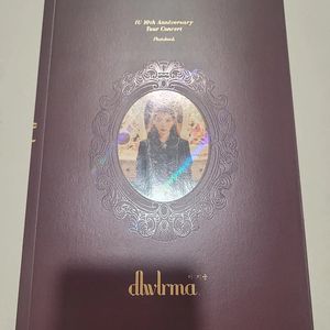 아이유 10주년콘서트 이지금 포토북 팝니다