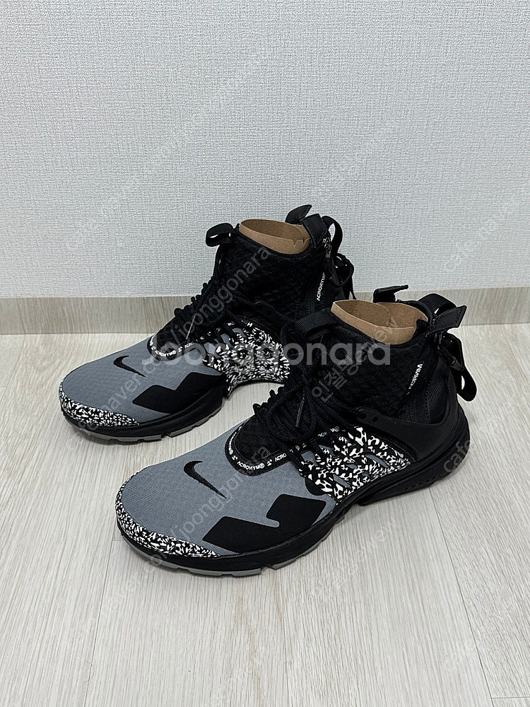 Nike×Acronym 에어 프레스토 미드 운동화 (희...--1