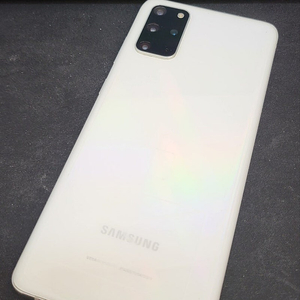 갤럭시S20플러스 화이트 256GB 무잔상 상태좋은 중고20만팝니다.