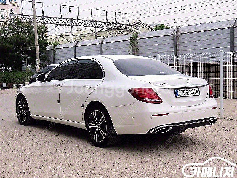 [벤츠]E-클래스 W213 E220d 아방가르드 (5인...--3