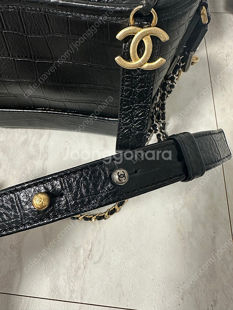샤넬 가브리엘 호보 스몰 (크로커다일)--3