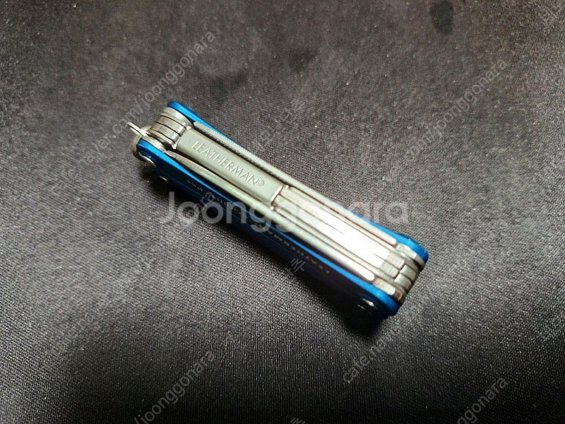 레더맨 키체인 멀티툴 스쿼트 PS4 블루 판매합니다.--3