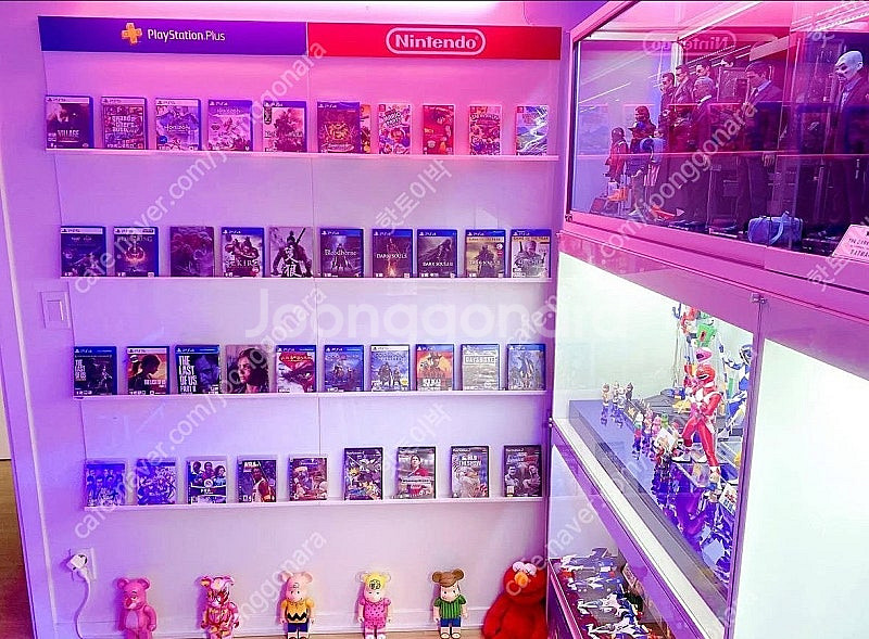 플스, 닌텐도 게임 타이틀 전면 책장겸 디피 거치대 판매합니다--0