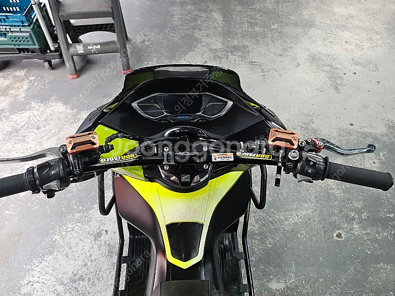 22년식 튜닝PCX125 익실머플러장착 판매합니다.가격...--7