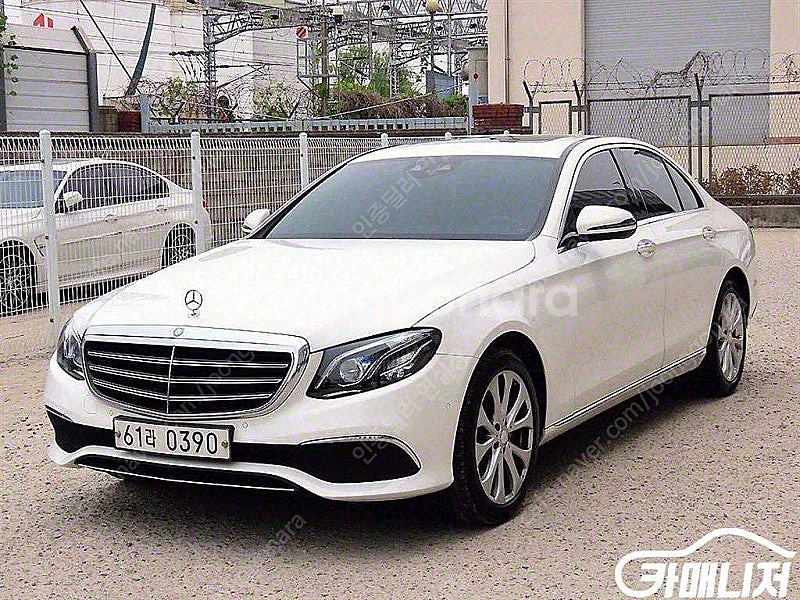 [벤츠]E-클래스 W213 E220d 익스클루시브 ★중...--2