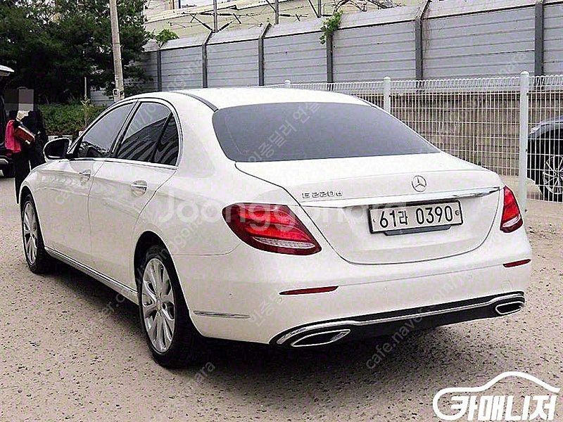 [벤츠]E-클래스 W213 E220d 익스클루시브 ★중...--3
