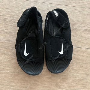 나이키 키즈 170cm uk10.5 샌들 팔아요