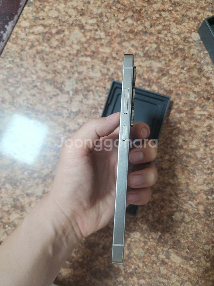 갤럭시 S25 울트라 256G 자급제 판매합니다.--8