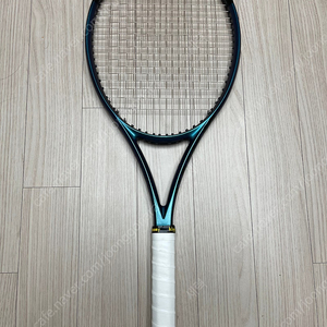 윌슨 울트라 100UL V4 테니스라켓 팝니다