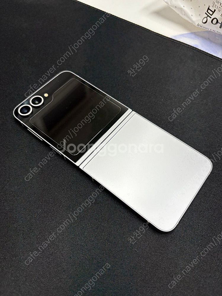 갤럭시Z플립6 256GB 실버 자급제 S급!--1