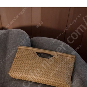 보테가지오띠 (클러치)