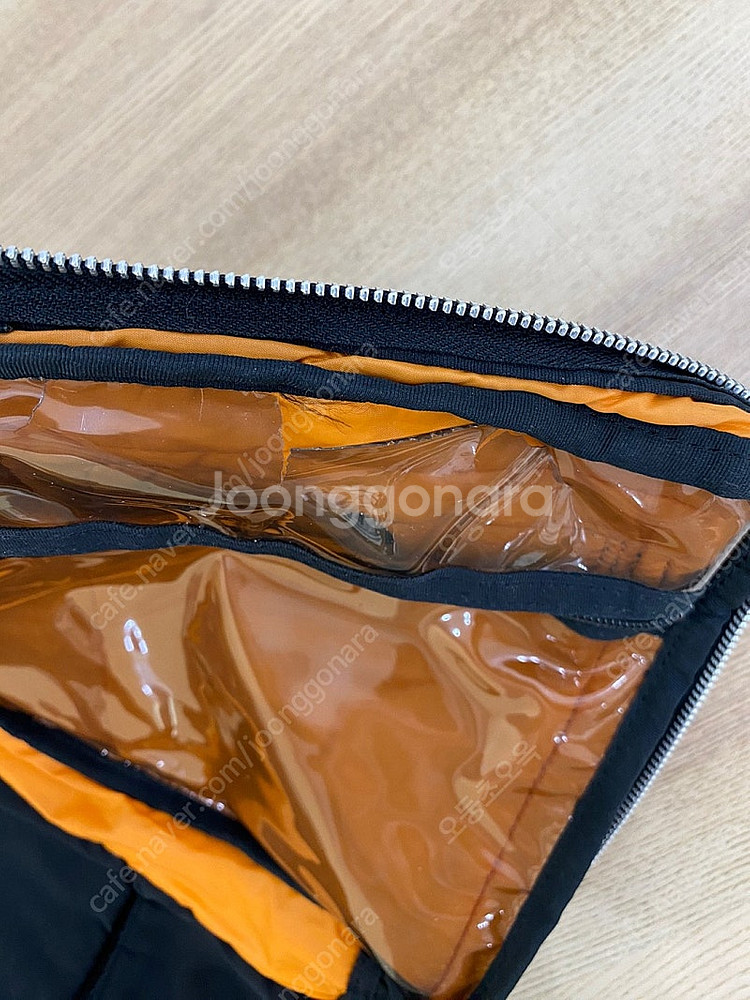요시다 포터 탱커 숄더백 엑스라지 블랙 판매. 622-...--4