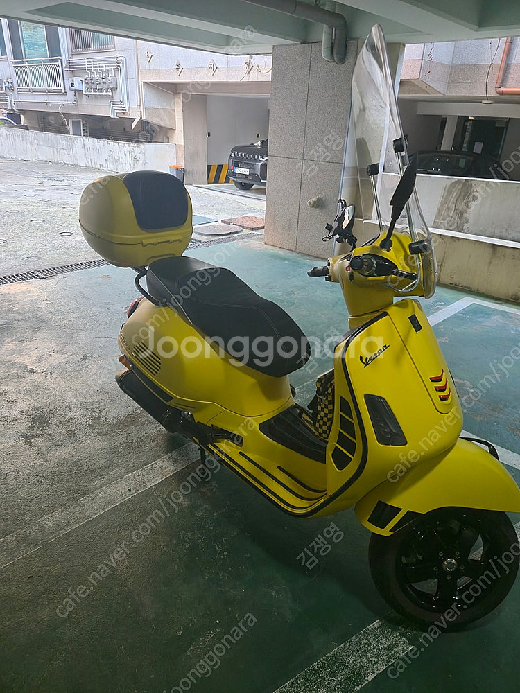 베스파 gts300 슈퍼스포츠 맷옐로우 팝니다--1