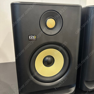 KRK Rokit 5 G4